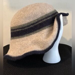 Vintage-Style Wool Blend Striped Cloche Bucket Hat - Dark Academia